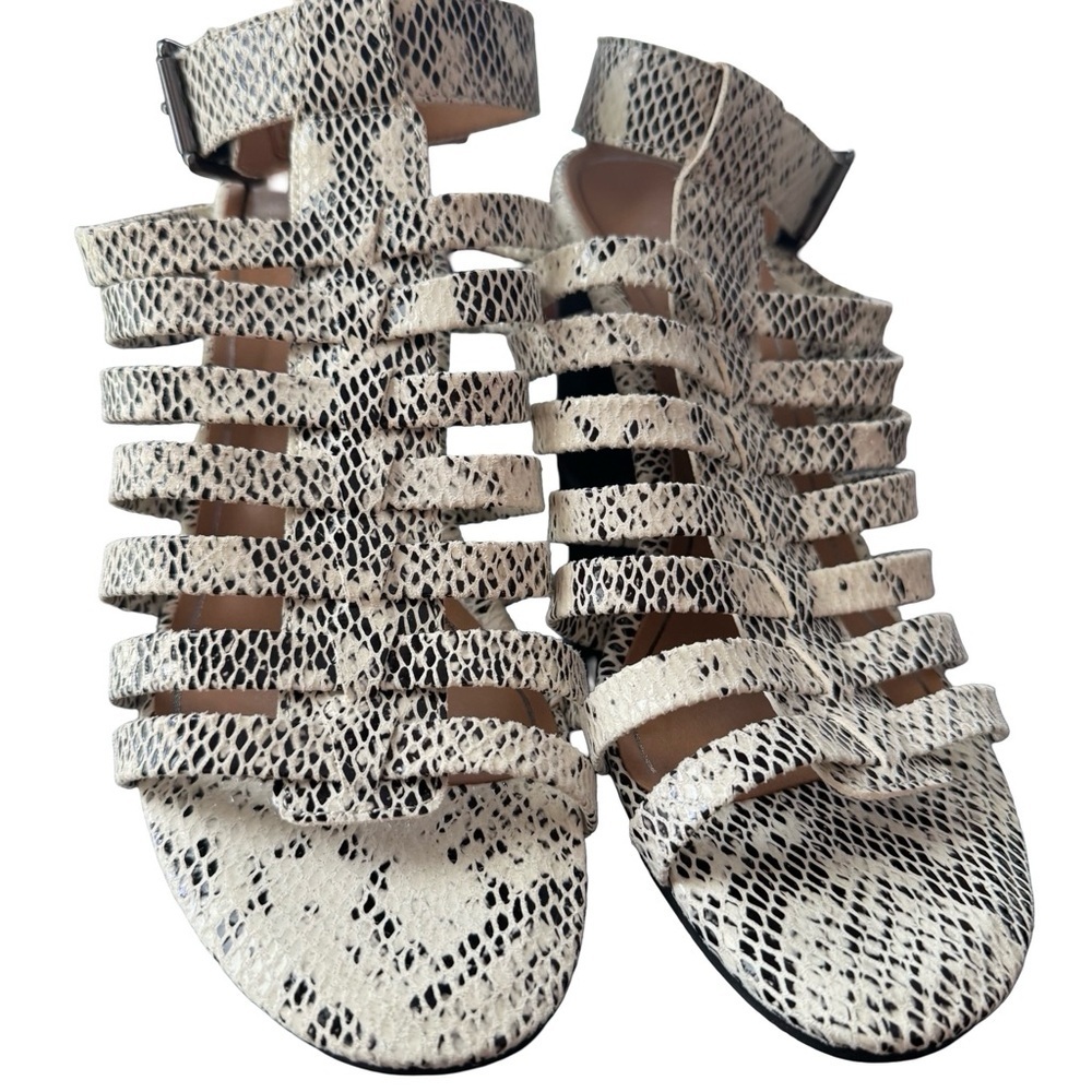 Vionic Black and Cream Strappy Sandals - Picture 3 of 9